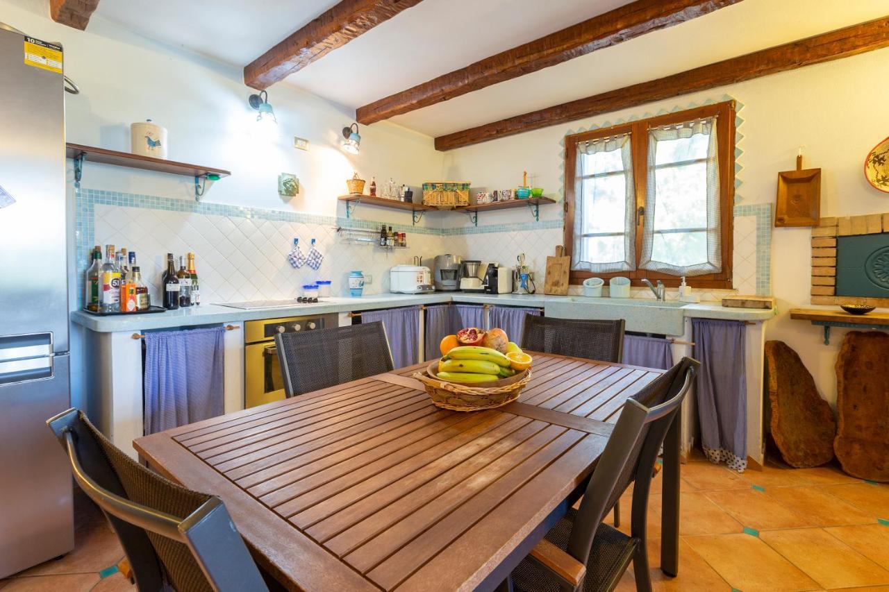 Alghero Villa Josephine Con Piscina E Parco Per 8 Ospiti Luaran gambar